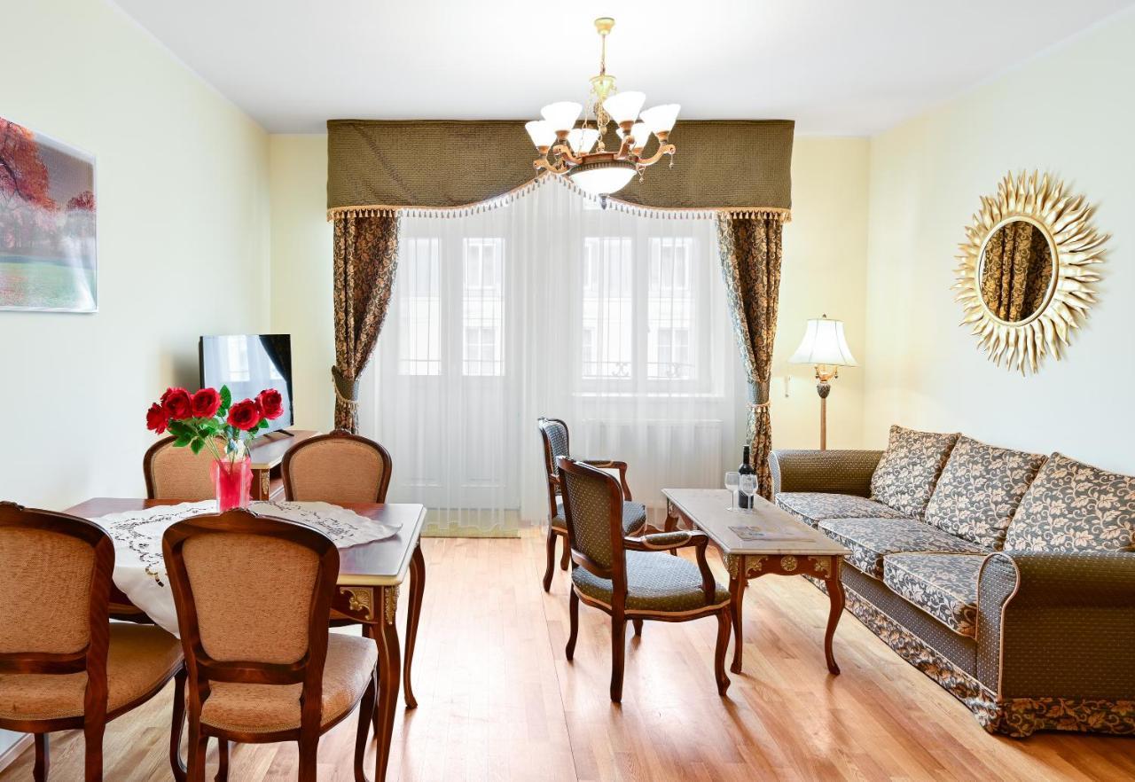 Residence Romanza Mariánské Lázně Exteriör bild